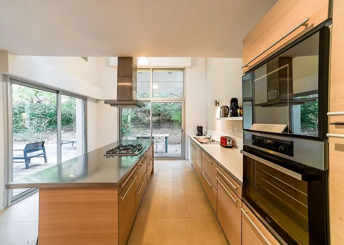 بيت للعطل Houx & Ivy 3 Proche Marin Rive Est -wifi #0384 *